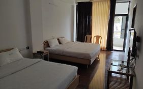 Sabari Residency Hotel Valparai India
