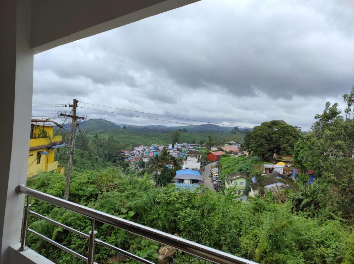Sabari Residency Hotel Valparai Exterior photo
