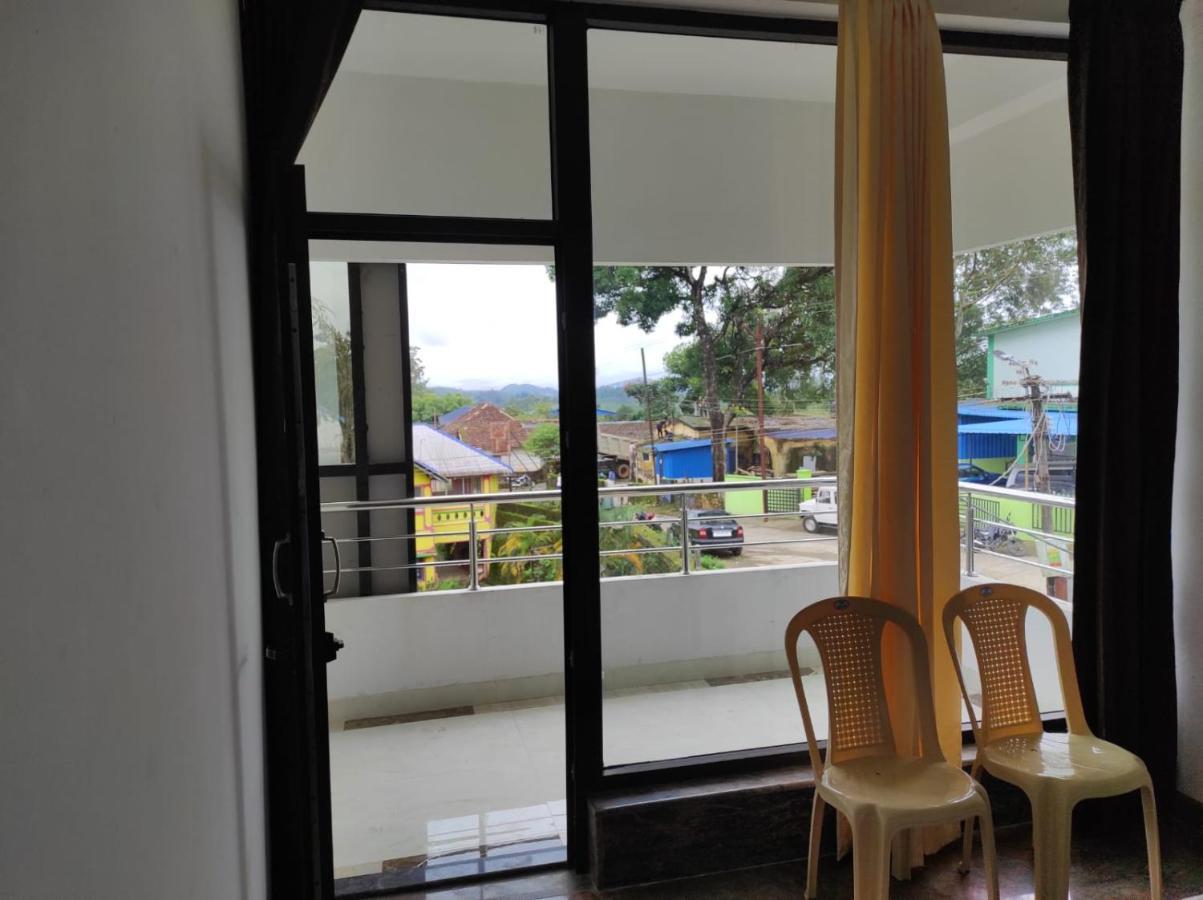 Sabari Residency Hotel Valparai Exterior photo
